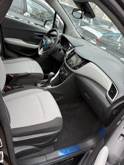 Тракер 1 кора зур