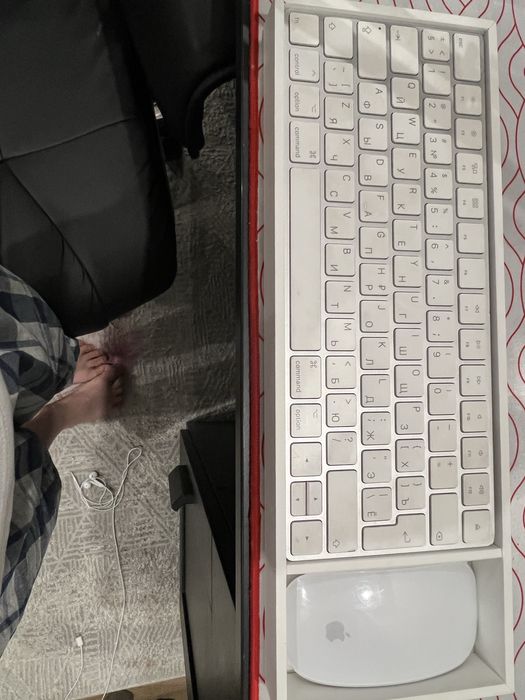 Apple Magic Keyboard (с Touch ID) + Magic Mouse (White) полностью новы