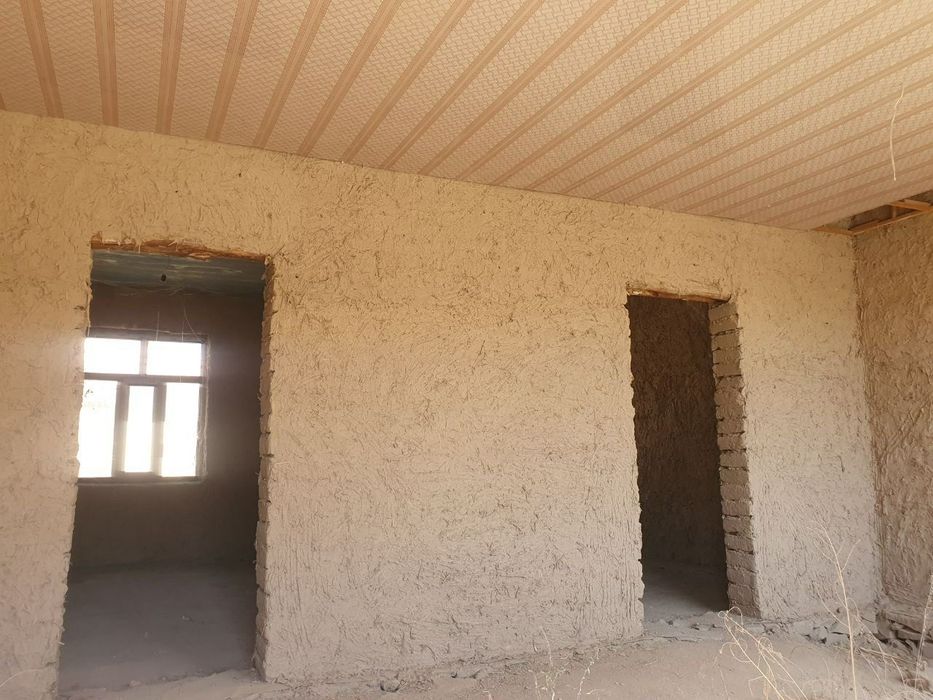 Srochna uy sotiladi (Navoiy)