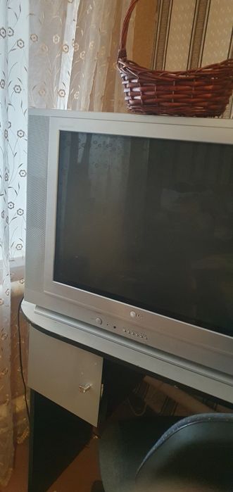 Продам телевизор