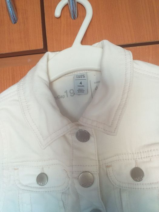 Две пролетно есенни якенца за момиче