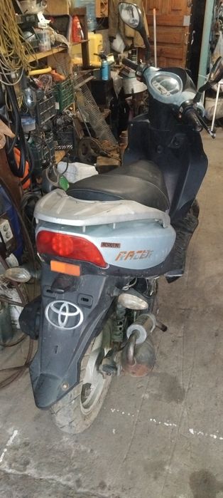 Продам скутер 80 кубовый