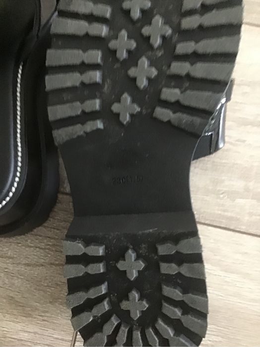 Женская обувь