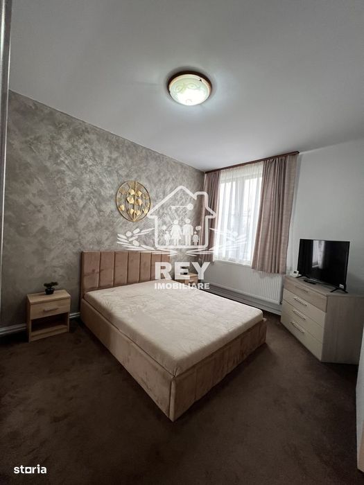 Apartament de vânzare 2 camere decomandate zona Str. Constituției/9mai
