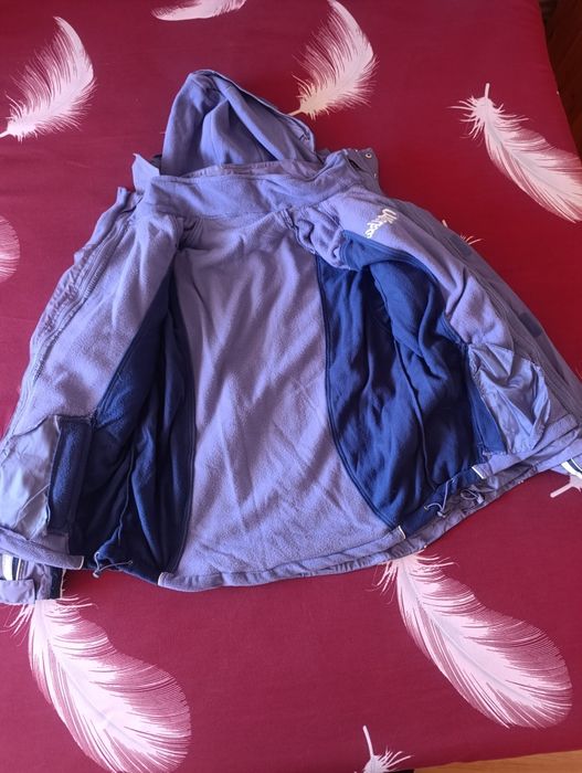 Зимно ски яке със свалящ се полар