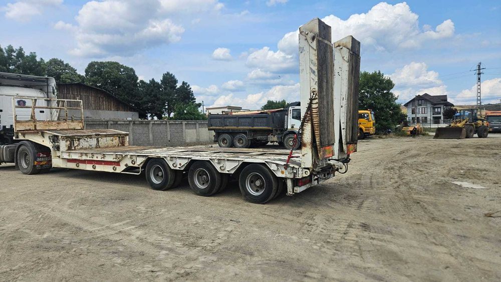 Trailer KAISER trei axe