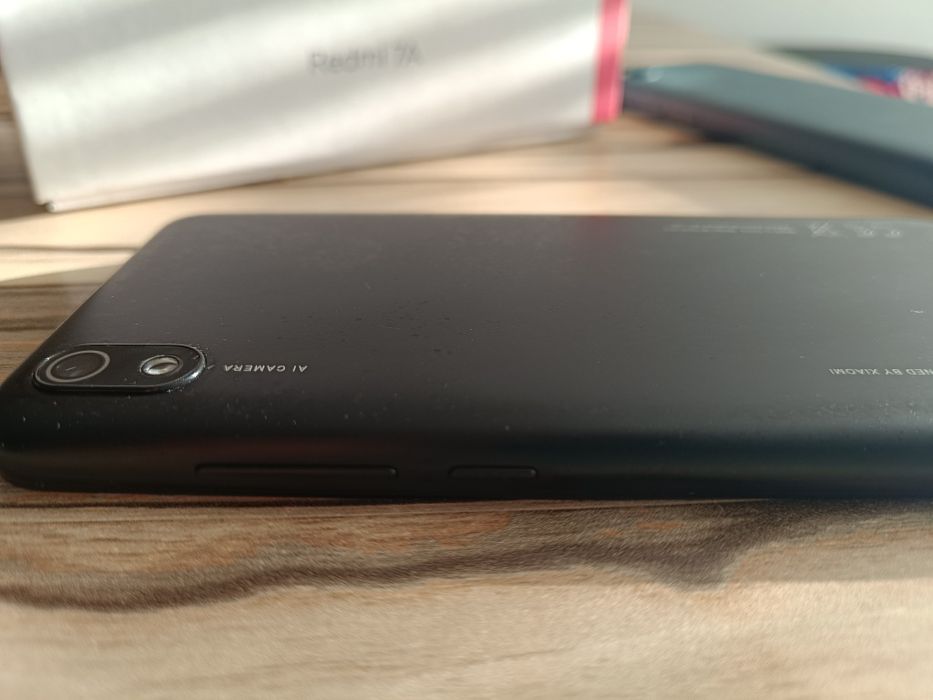 Телефон Xiaomi redmi 7a