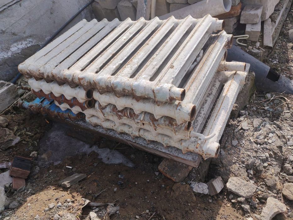 Подам батареи по 1000 тенге за секцию