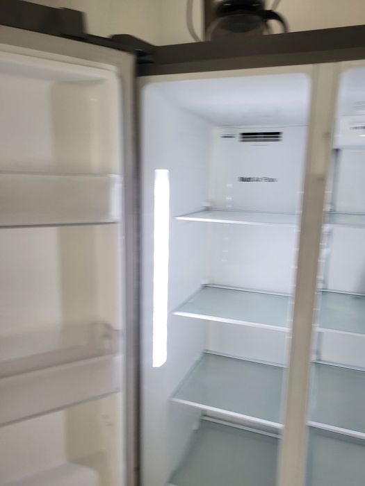 Frigider LG side-by-side Smart ThinQ