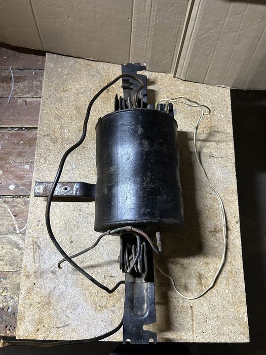 Компрессор б/у горизонтальный для холодильника