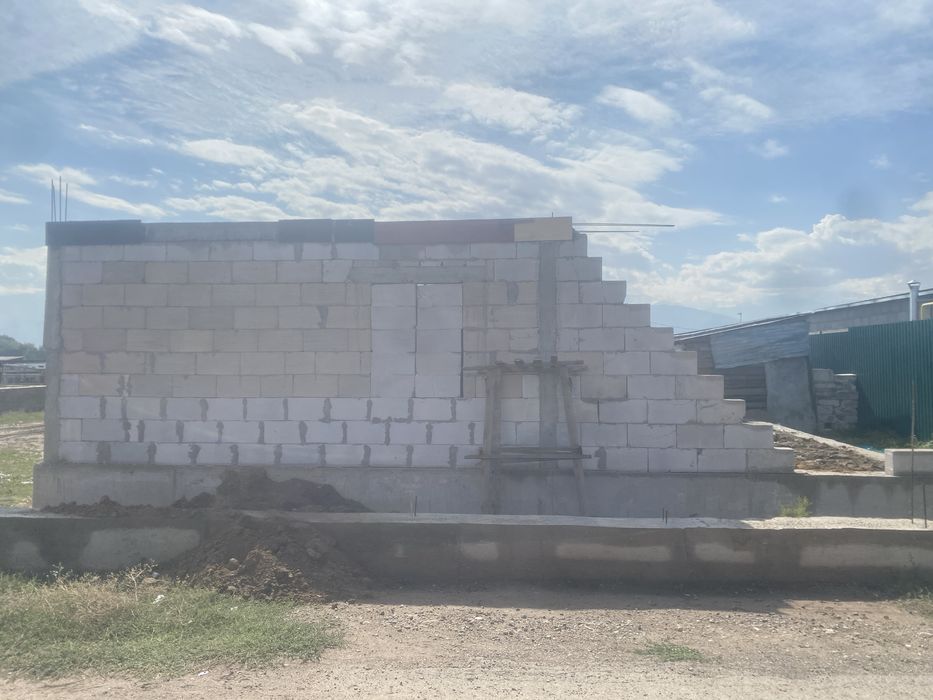 Продам недостроенный дом