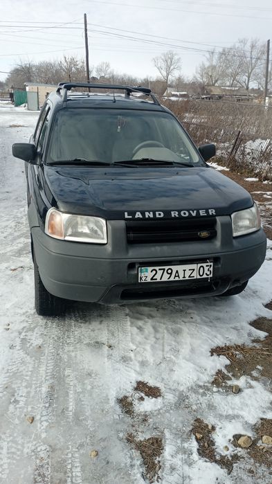 Продам машину недорожник