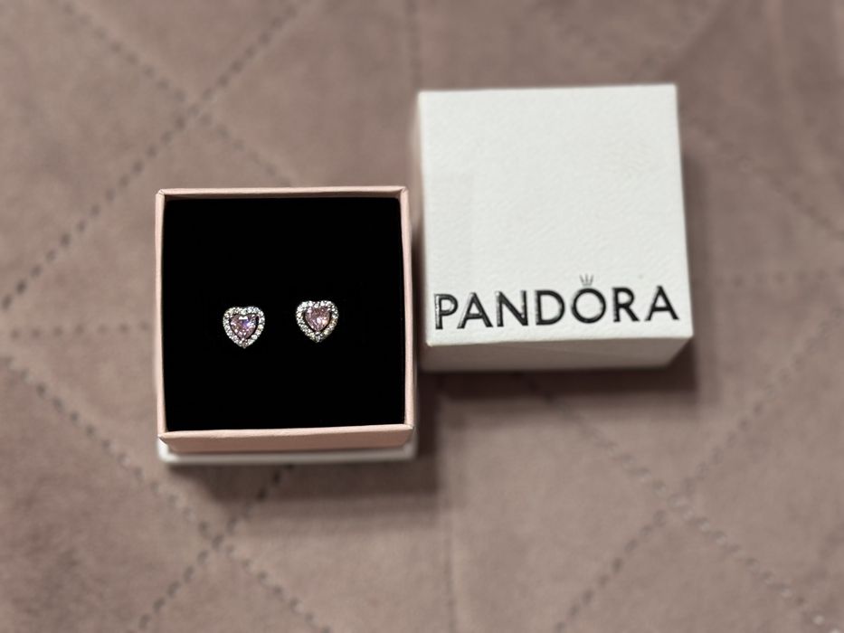 Cercei Pandora din argint cu inimioara roz