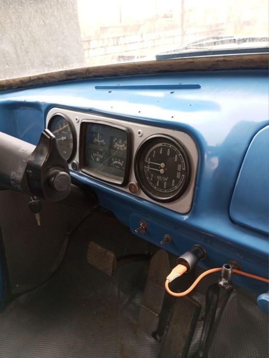 Zil sotiladi narx 70mln
