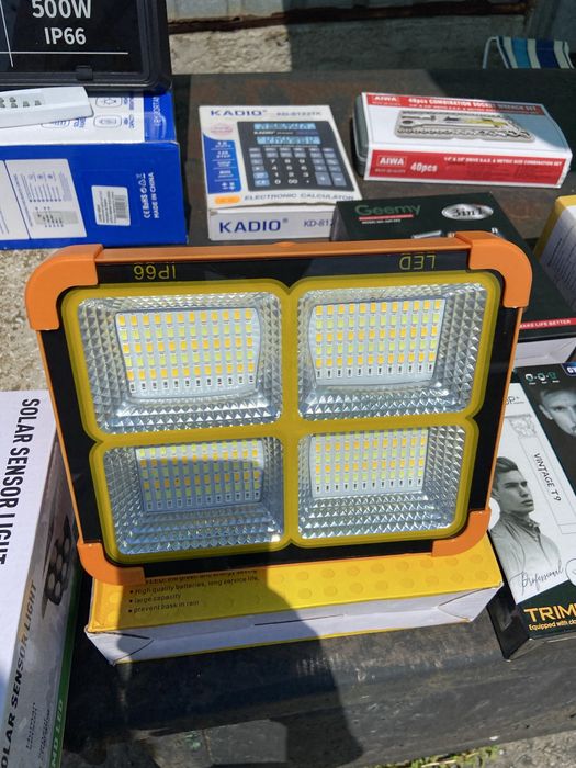 Lampa Solara cu Panou solar senzor de miscare si telecomanda 294 cob!!