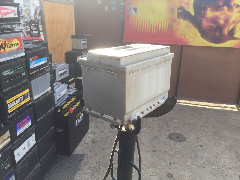 акумулатор 77 ач,гаранция,доставка приспадане за стар акумулатор