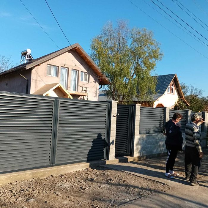 Construim garduri si porti din panouri stil jaluzele, sipca metalica, tabla cutata, BCA