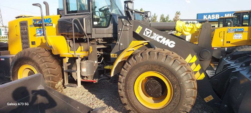 На складе !  Фронтальный погрузчик XCMG XC956 3,0 куба джойстик