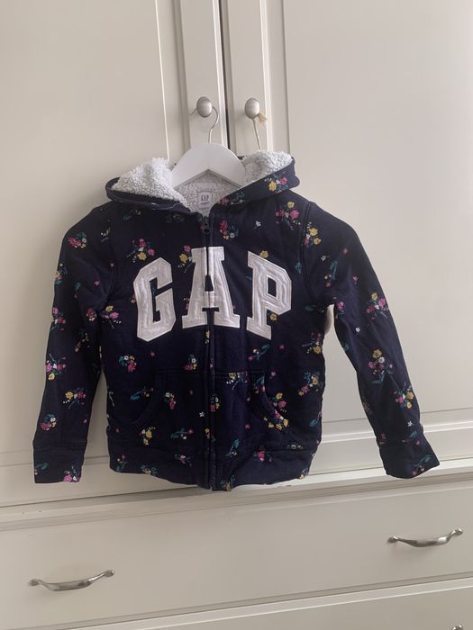 топъл, поларен суитшърт на GAP