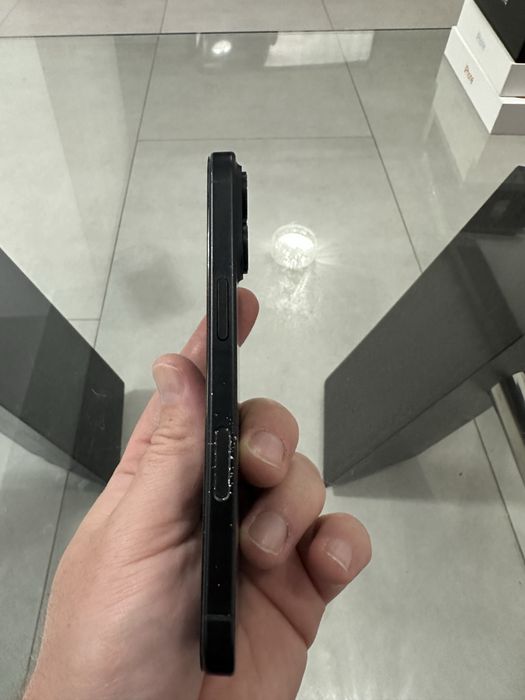 iPhone 16 black 128Gb • baterie 89% • neverlocked