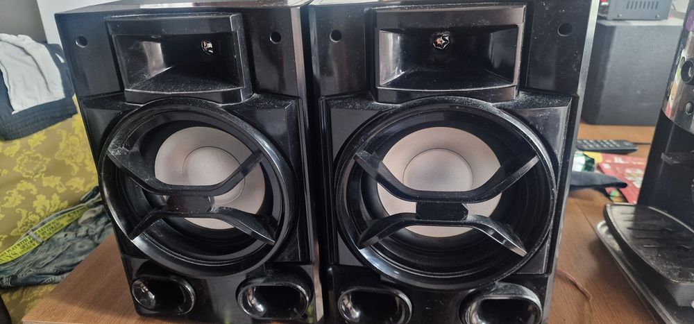Se vand 2 Boxe audio Akai