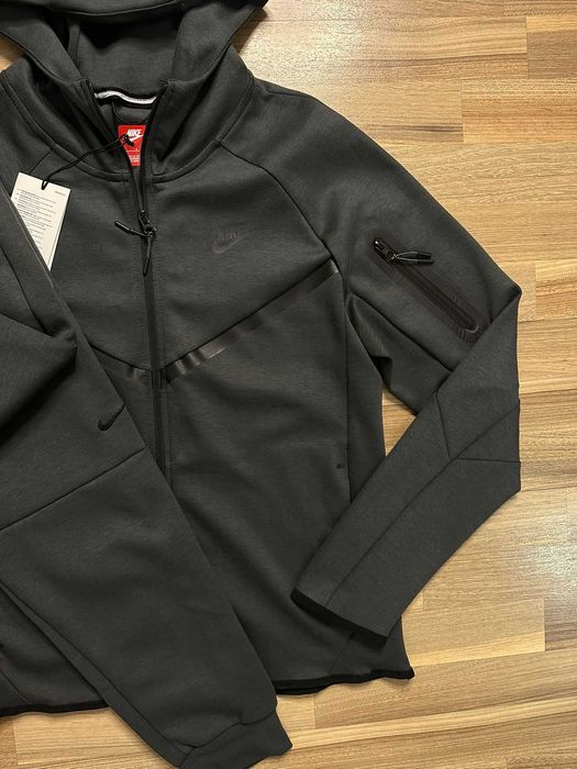 Trening Nike Tech - Gri - Premium