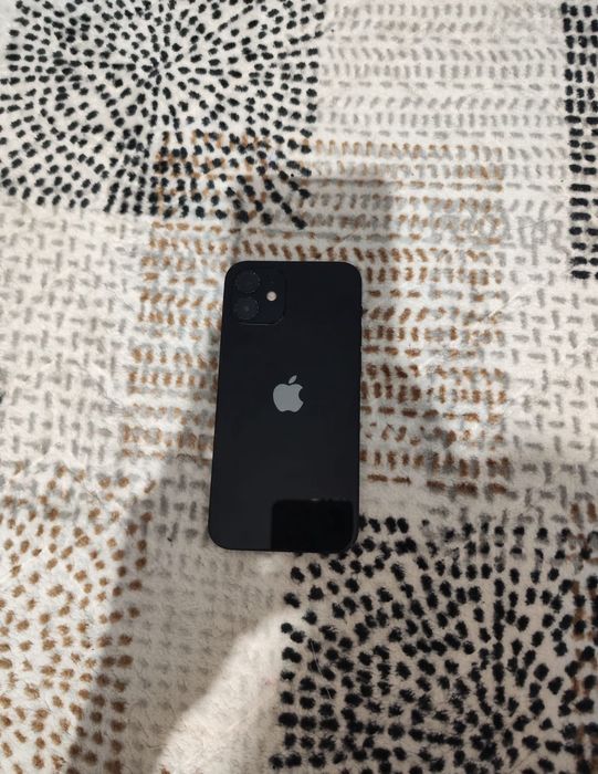 Telefoane vechi iPhone 12