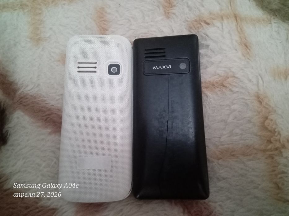 Кнопочный телефон