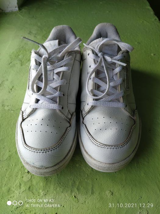 Кроссовки Adidas для девочки