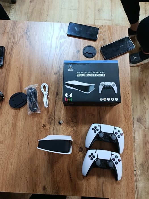 Playstation беспроводная игровая консоль P15 Plus 2.4G.