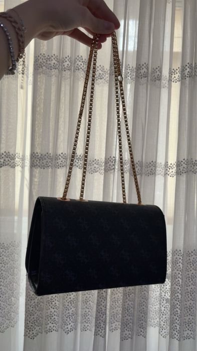 Geanta neagra,GUESS
