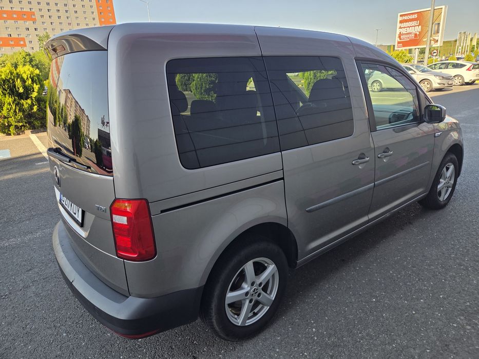 Vw Caddy 2.0 TDI  Euro 6 an 2017 autoturism 5 locuri.