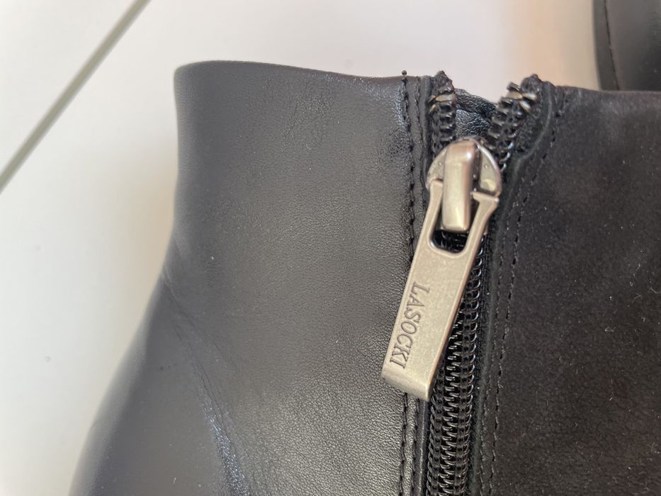 Ghete din piele cu toc comod