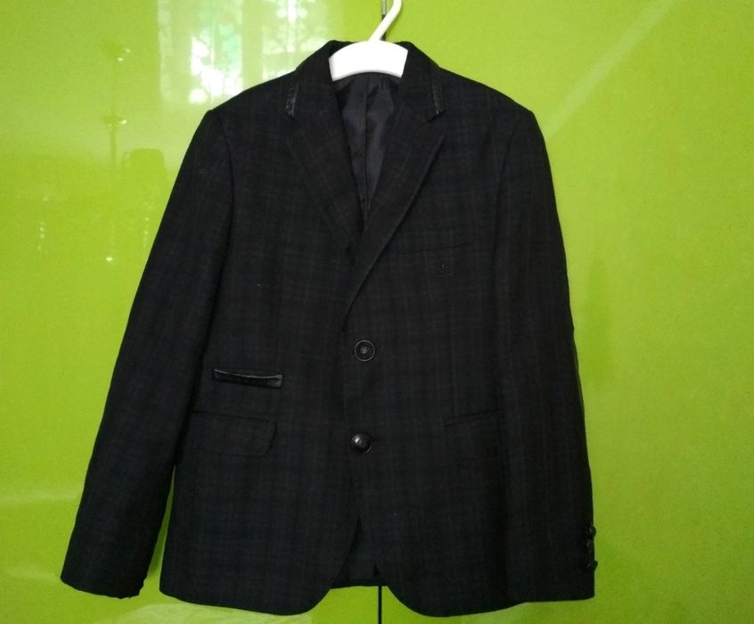 Пиджаки школьные на мальчика