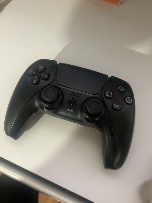 PS5 Диск + 6 игр (RDR2, MK11) + Ориг. Зарядка + Чек