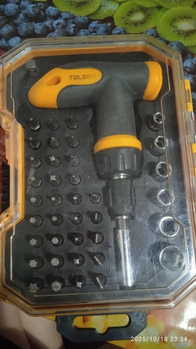 Набор отвёрток почти даром.