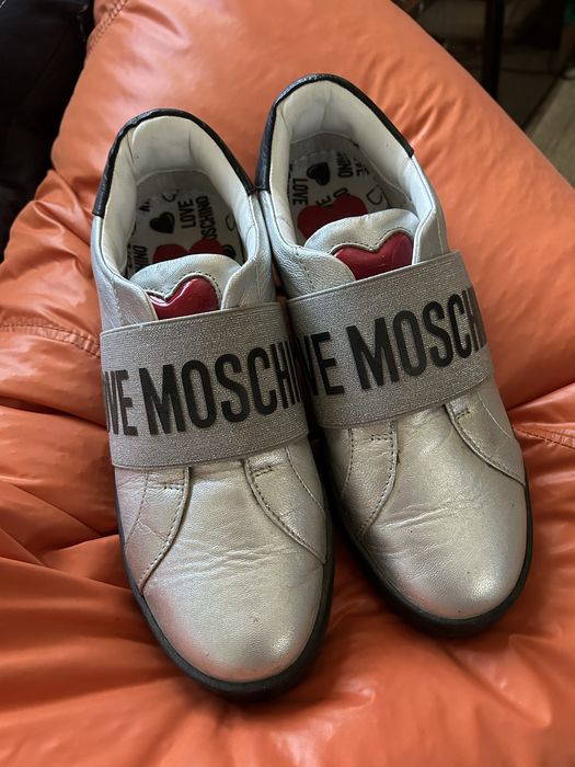 Сникърси Габина 37 номер ест.кожа -Love Moschino38 номер