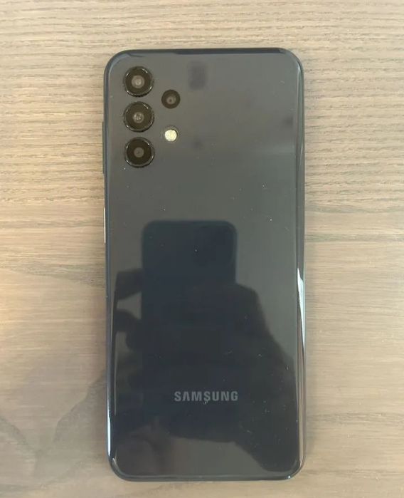 Продам  Samsung A13 4/64