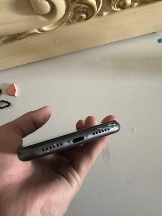 Айфон 11 128 гб фейс работает