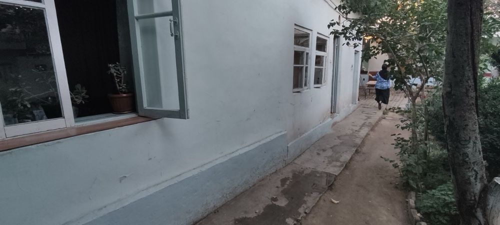 Тахтапул Дом 1 этажное 4.7 сотих 10 комнат