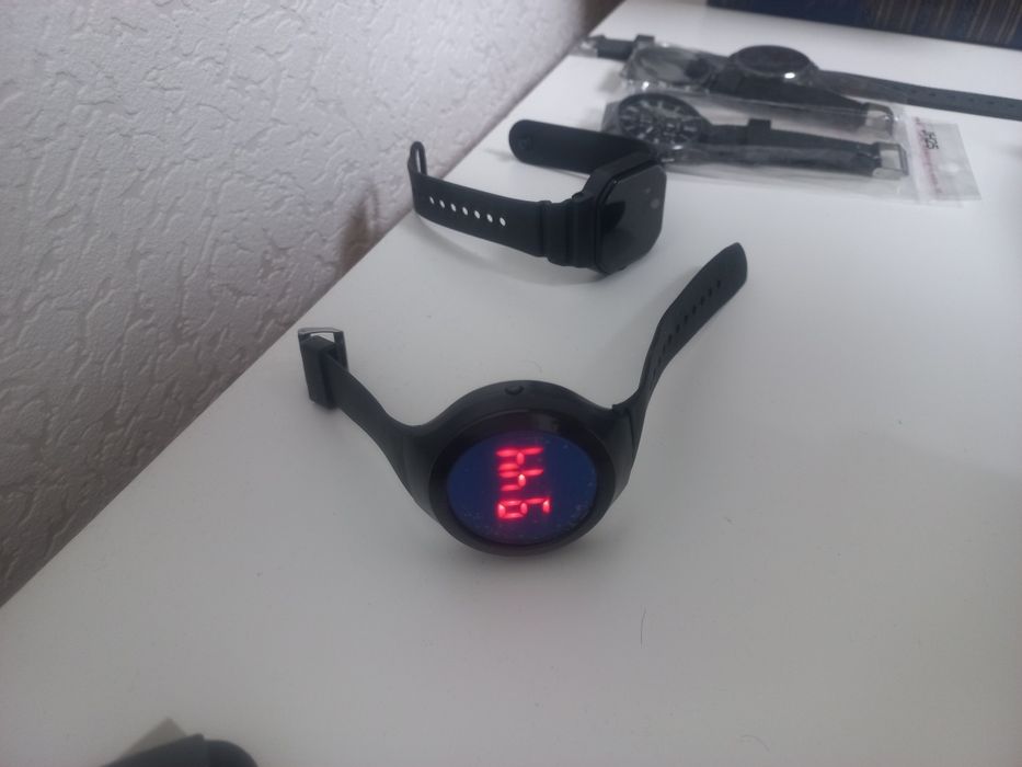 Продам часы наручные
