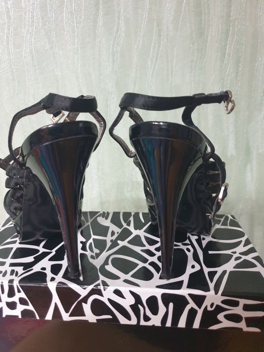 Продам басаножки 38 р Новые