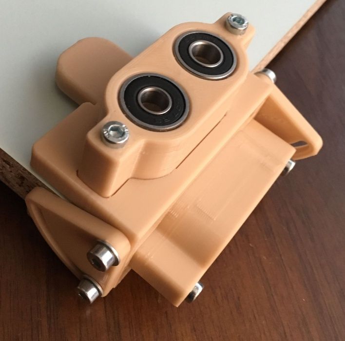 Sablon mobila din plastic dur bej forma U pt ericsoane si cepi lemn