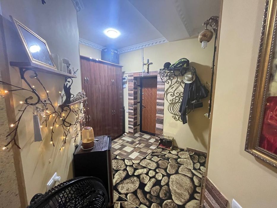 Квартира с мансардой на 7,8 этаже, 150 квадратов, с ремонтом и мебелью