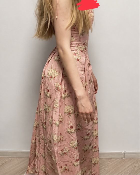 Платье Lacemade, размер S.