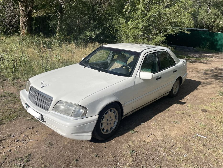 Продам Mersedes C180 w202
