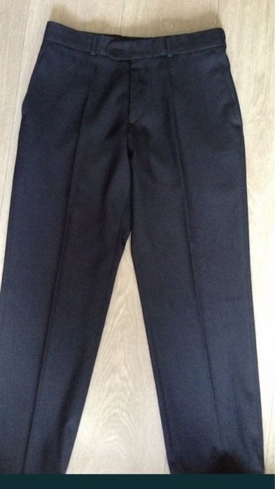 Костюм-двойка школьный