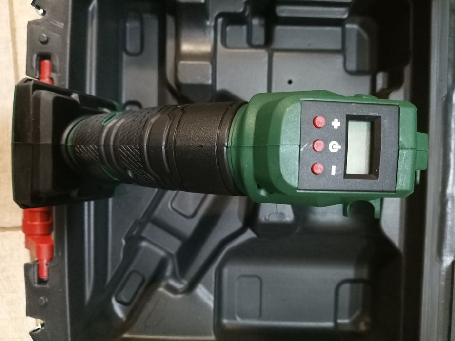 Parkside set compresor digital pompa umflat pe baterie de 20V 4A 8A 2A