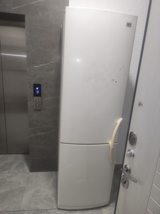 Продам холодильник