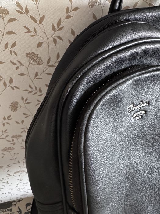 Отдам черный рюкзак